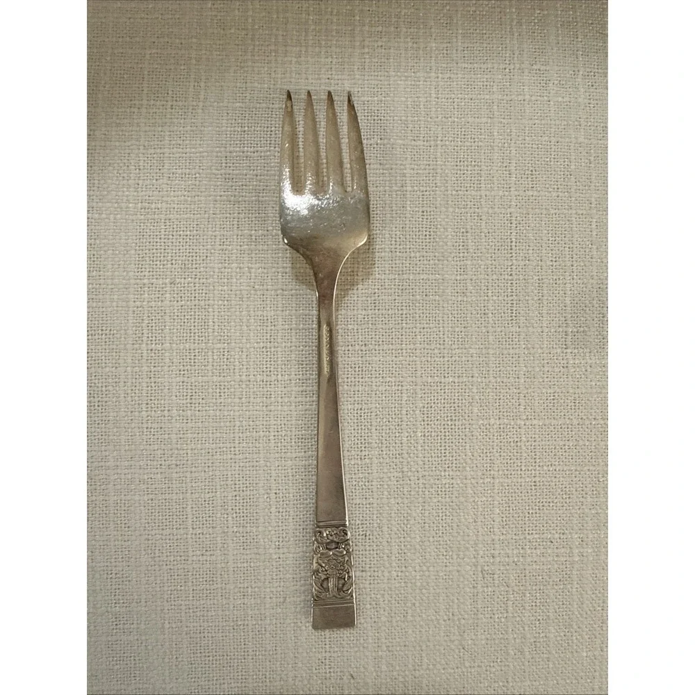 1 Salad Fork Coronation Silverplate Long‎ 1936 Community Oneida 6-5/8